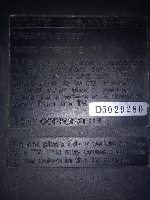 Продается колонки SONY фирменные  сотилади