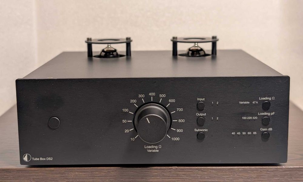 Pro-Ject Tube Box DS2 лампов RIAA предусилвател