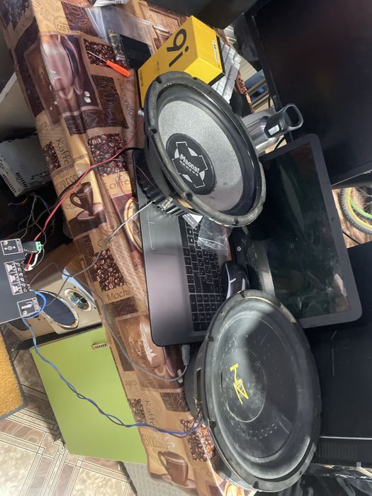 Vand difuzor tip subwoofer