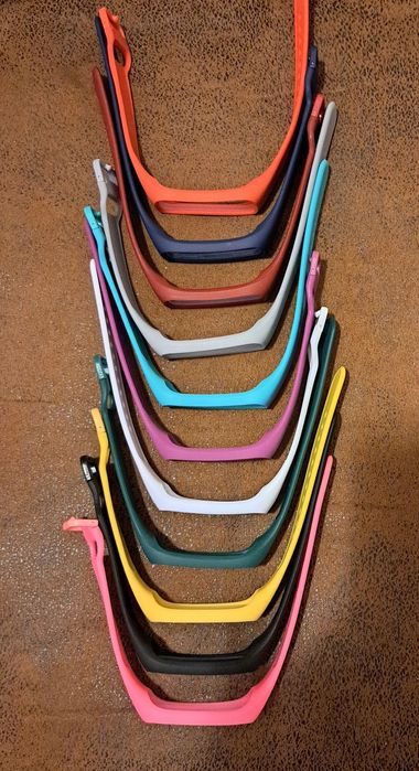 Каишки за фитнес гривна Samsung Galaxy Fit-2-SM-R220+подарък протектор