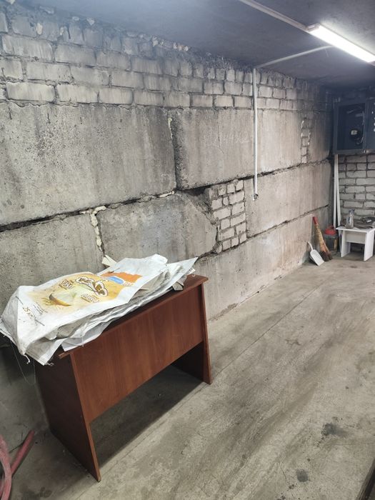 Сдам гараж в центре