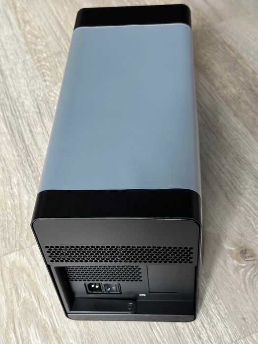 Razer Core X Ext. eGPU Enclosure Thunderbolt 3 | Ca Nou | 650W PSU