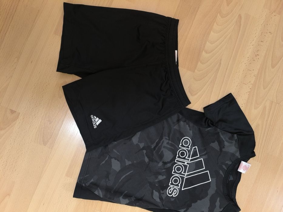 Спортен комплект Adidas