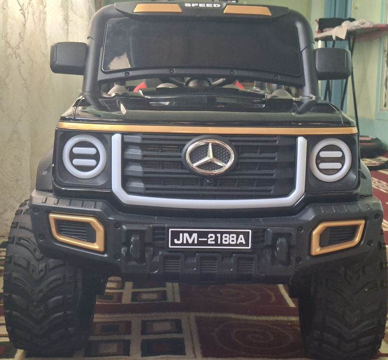 Болалар машинаси янги