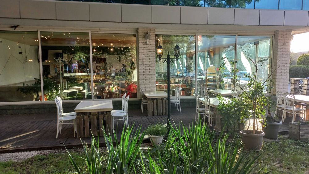 Дава се под наем Заведение в София, Левски - 700 кв.м за 1100000 € - Снимка #9