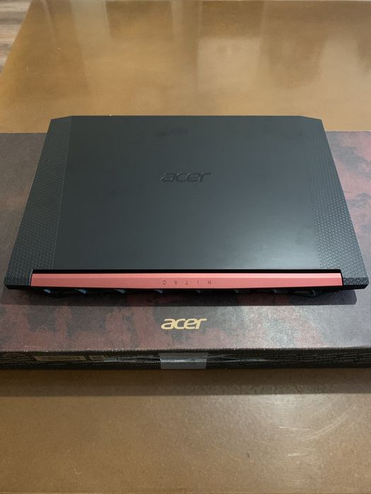 Acer NITRO 5 ПЕРФЕКТНО състояние
