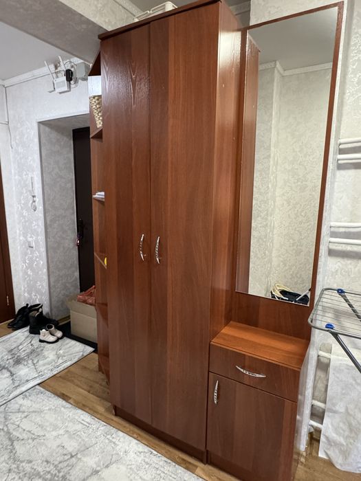Шкаф для прихожей