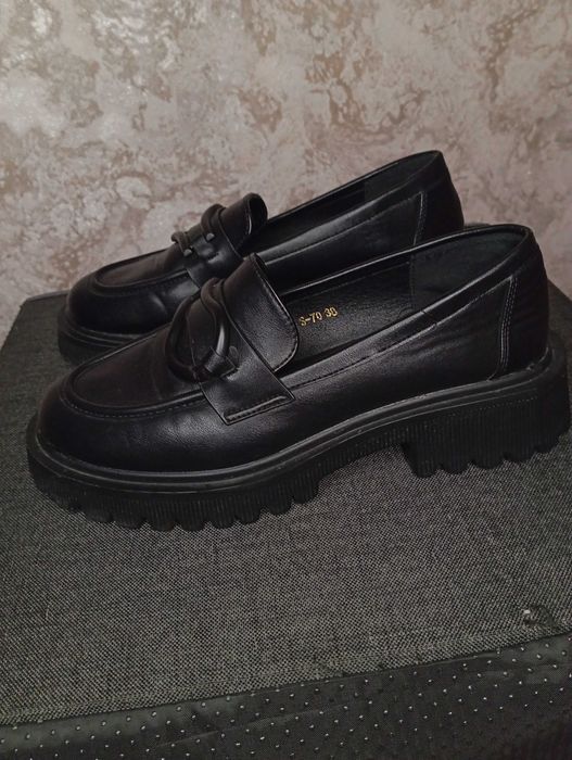 Продам лоферы, новые