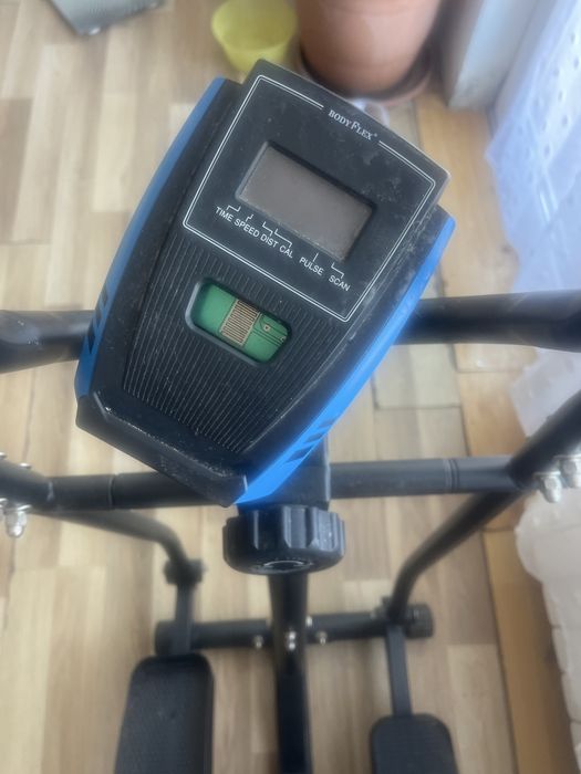 Продавам кростренажор