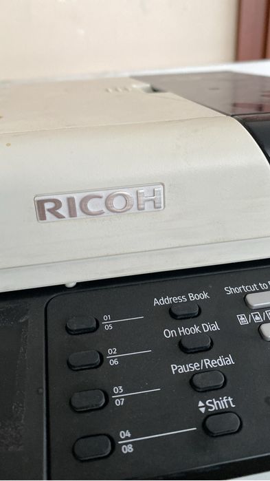 Много функциональный устройство