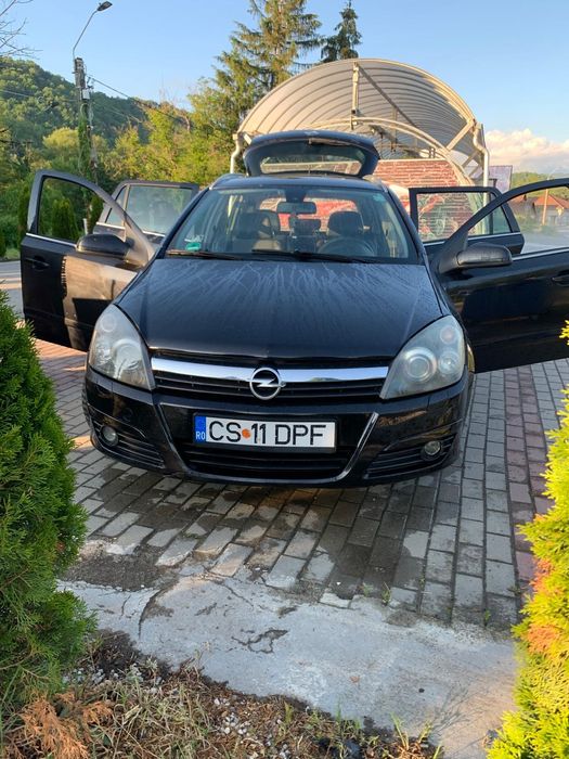 Vînd Opel Astra H 1900dci