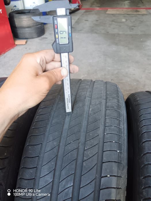 225 50 18 michelin