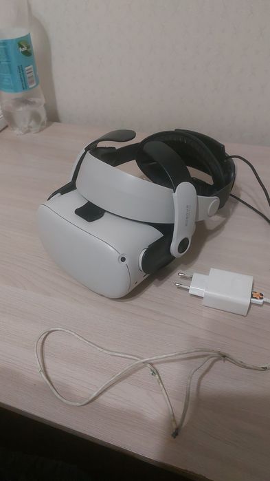 Очки виртуальной реальности Oculus Quest 2