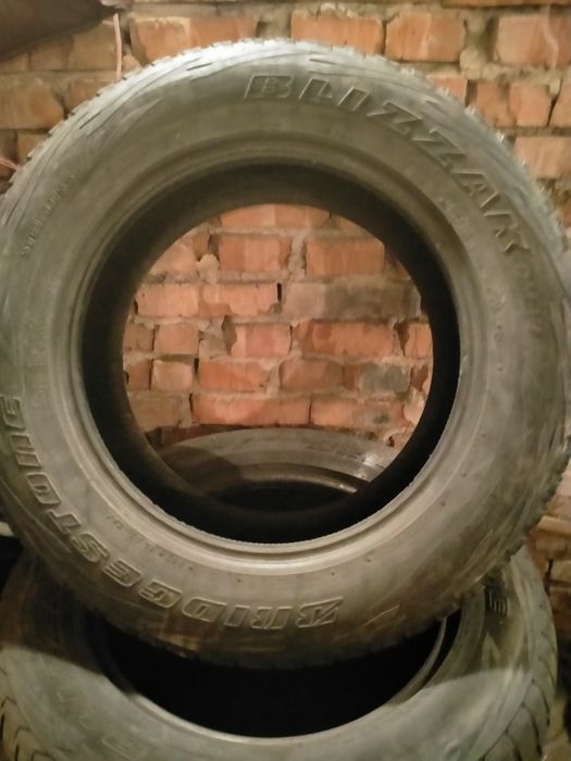 Продам колеса 265/60 R18-4штуки