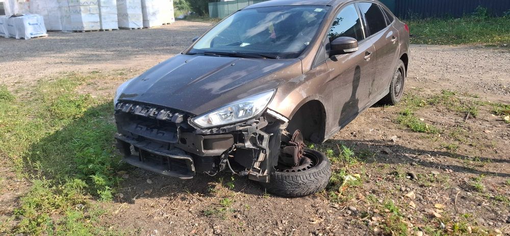 FORD Focus 0 — imagine 4