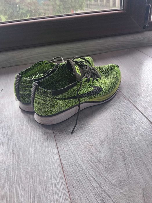 Adidasi Nike Flyknit Racer