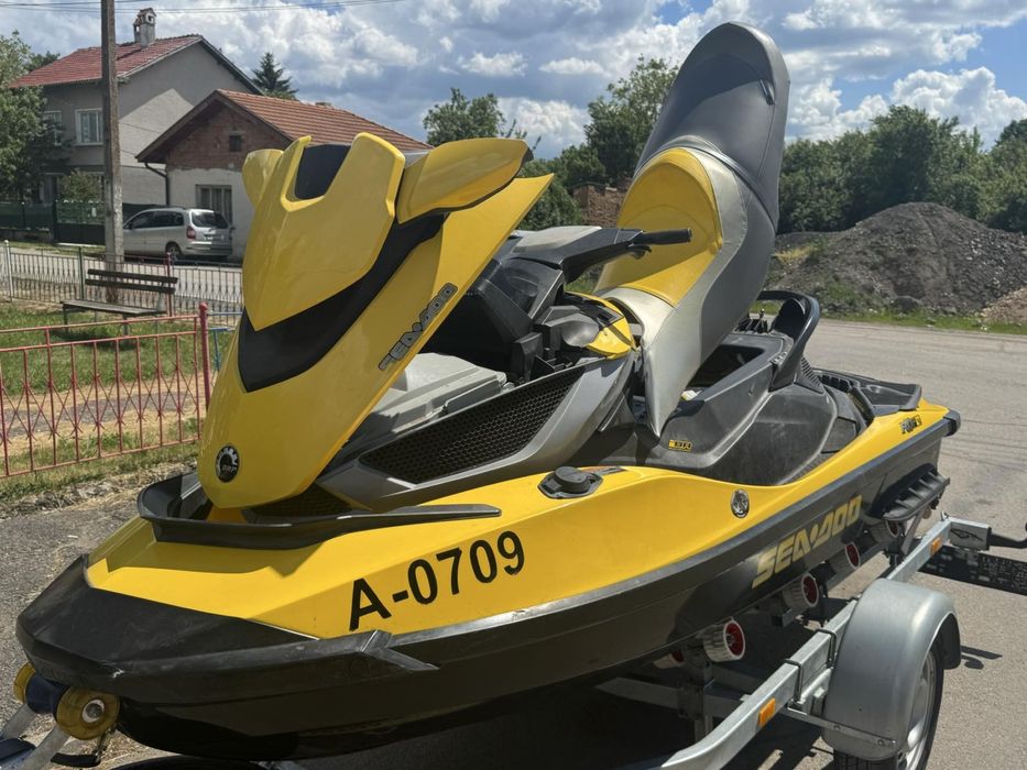 Джет Sea Doo Bombardier