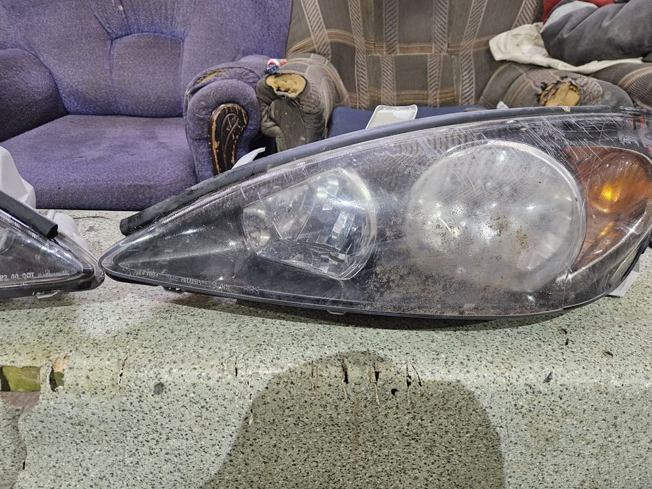 Продам фары от камри