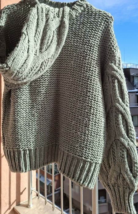 Два,нови пуловера