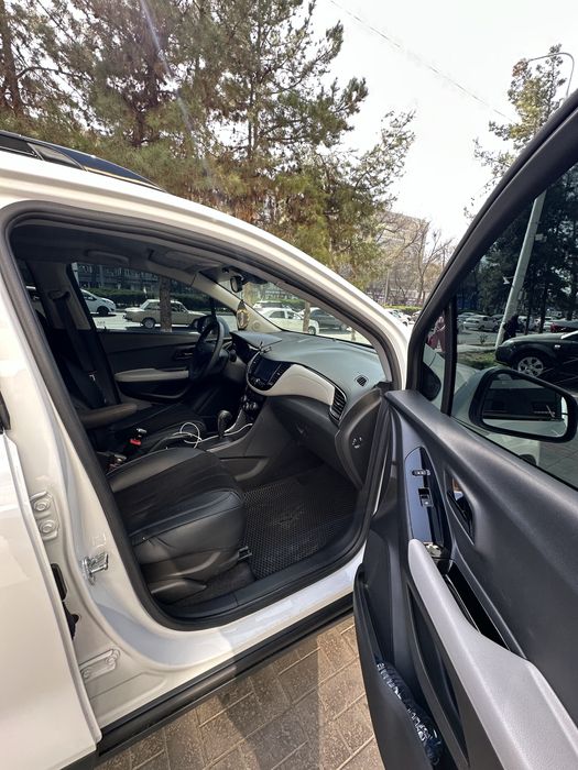 Tracker premier propan full toza