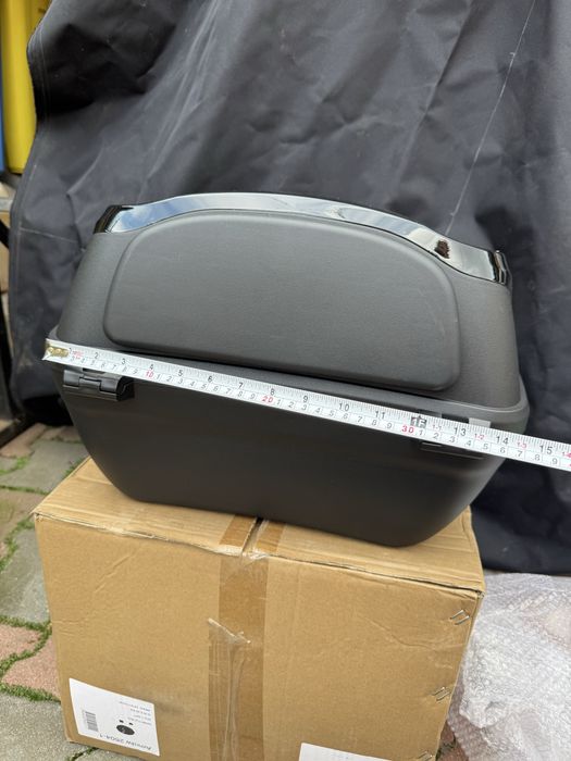 Portbagaj TOP CASE moto scuter ATV negru gri