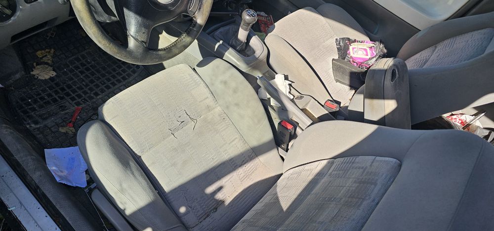 Volkswagen Passat 1,9 TDI 90 К.С НА ЧАСТИ