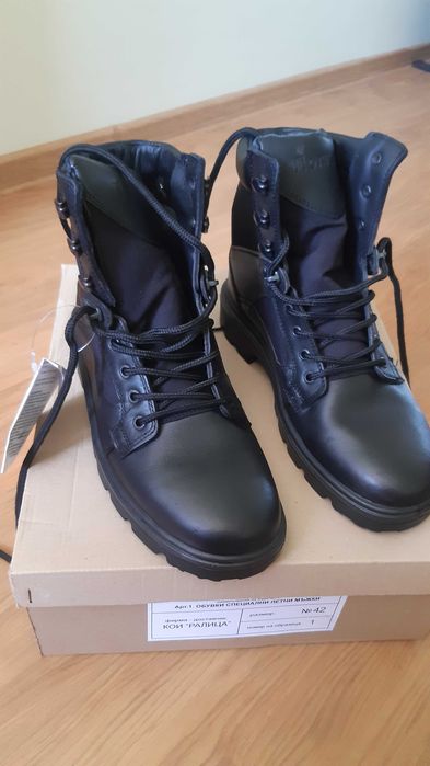 Обувки/ кубинки /специални зимни, летни и боти.