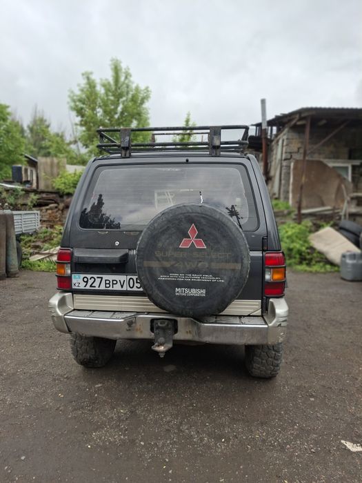 Продам Mitsubishi Pajero