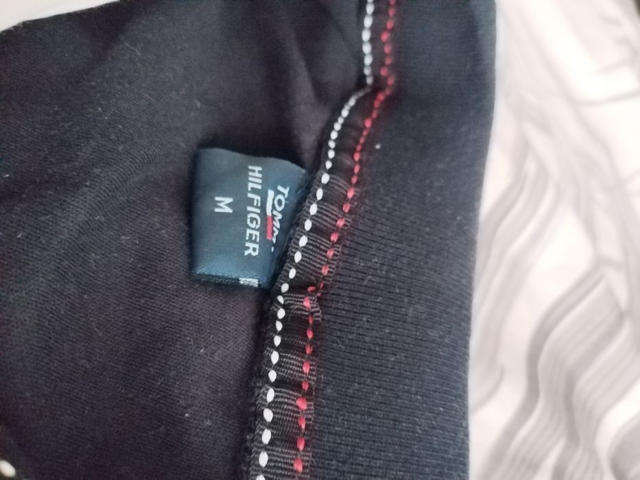 Vand tricou Tommy Hilfiger