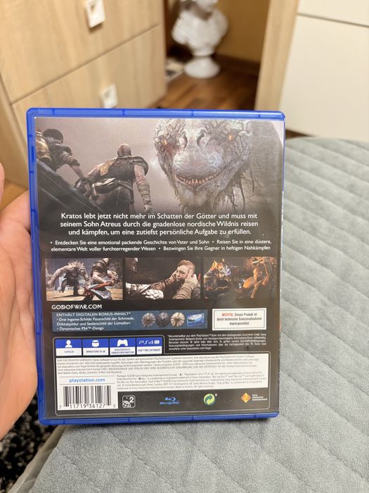 Vând god of war day one edition