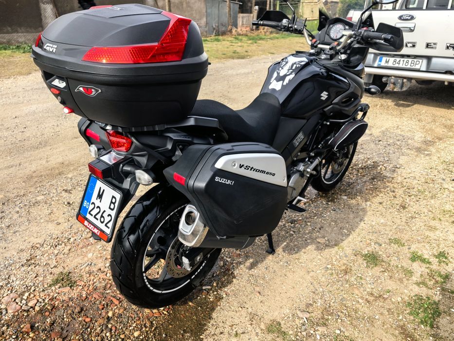 SUZUKI V-STROM 650 Продавам мотоциклет 650 cc