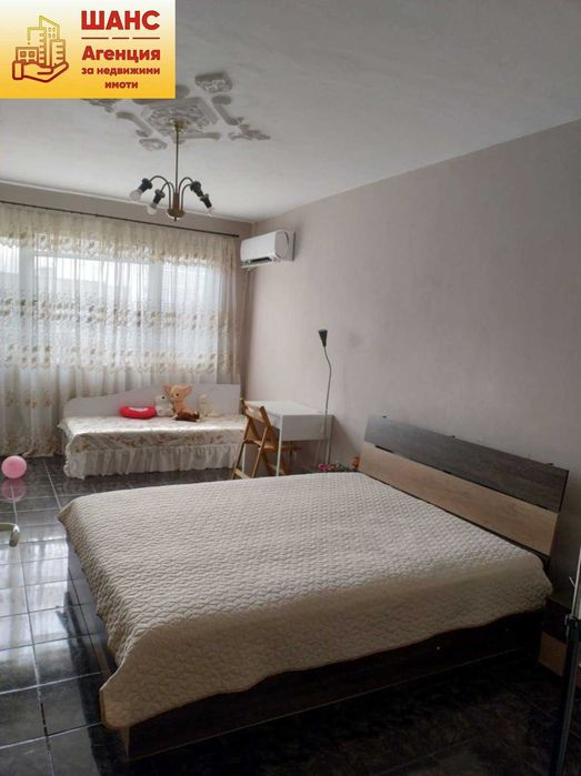 Продава се Тристаен апартамент в Плевен, Дружба 3 - 86 кв.м за 977 €/кв.м - Снимка #2