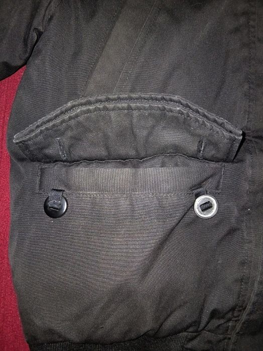 Из Швеции, мужская куртка-бомбер, бренда  Peak Performance !