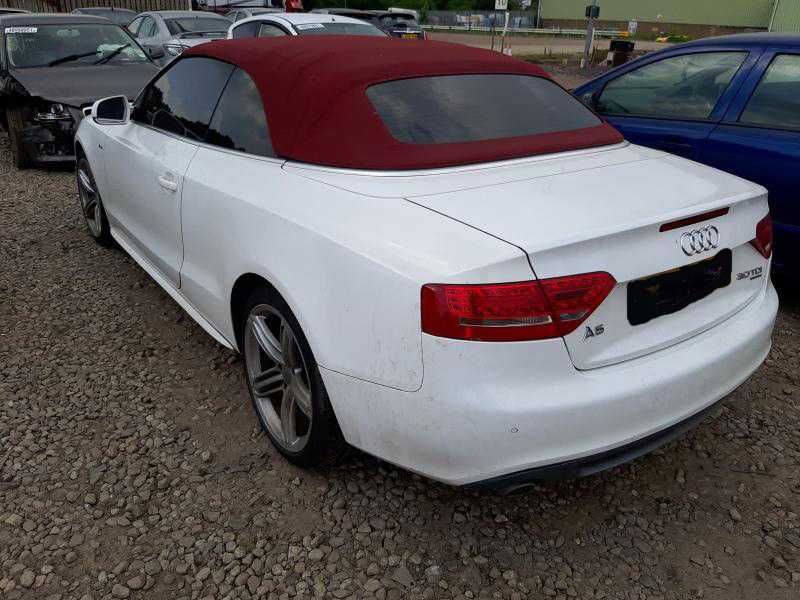 Само на части Audi A5 Кабрио Кабриолет 3.0 TDI 239кс