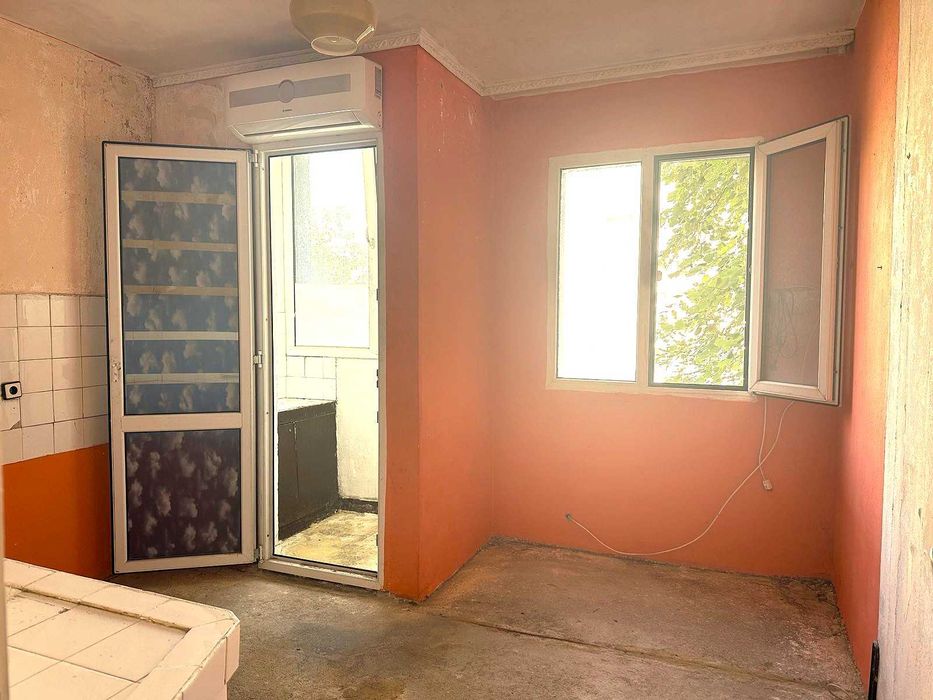 Продава се Едностаен апартамент в Стара Загора, Център - 35 кв.м за 1600 €/кв.м - Снимка #1