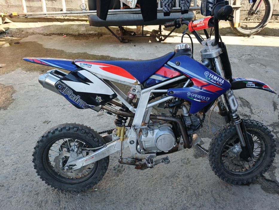 Продавам кросов мотор 125 кубика