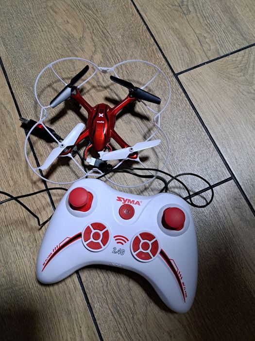 Квадрокоптер радиоуправляемый с пультом