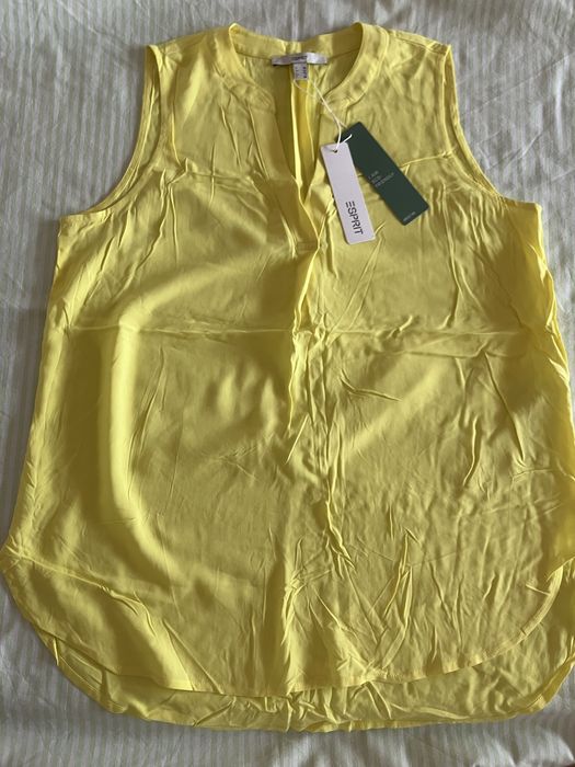 Дамски тениски и блузи