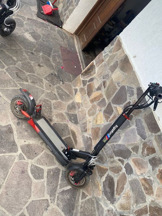 Trotineta Kugookirin M4 Pro