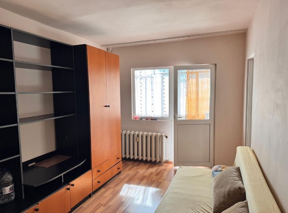 INCHIRIEZ  GARSONIERA ,CF 1 ET 3 ZONA 300 Promenada Muresului