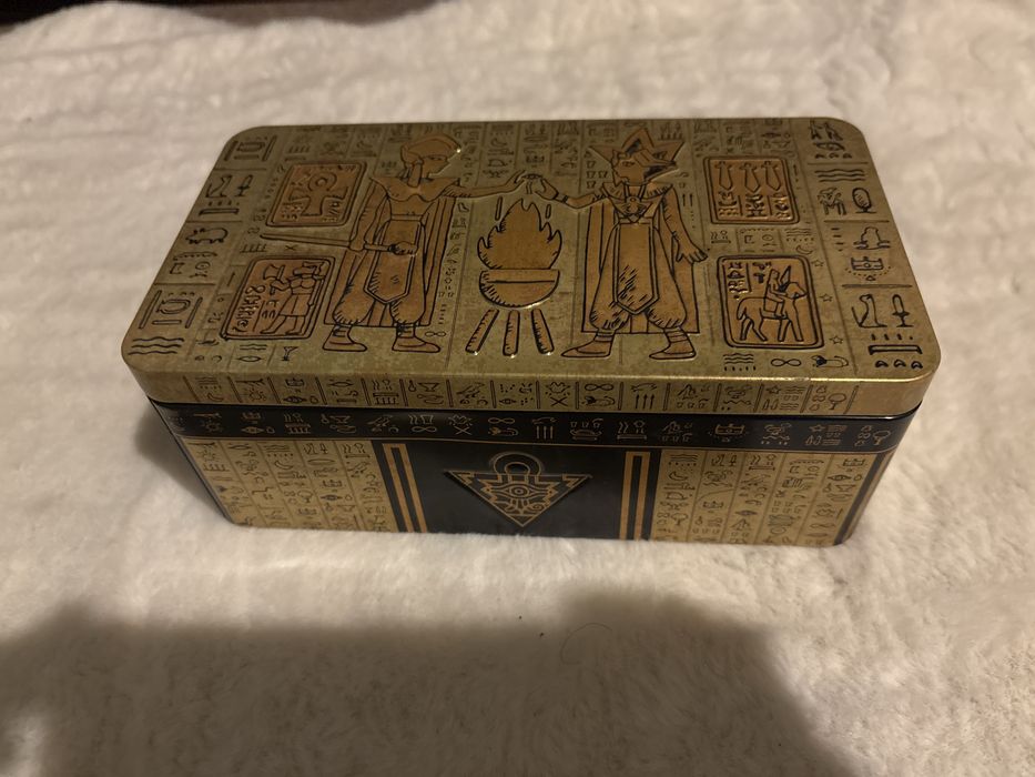 Yu Gi Oh карти оригинални лот с кутия