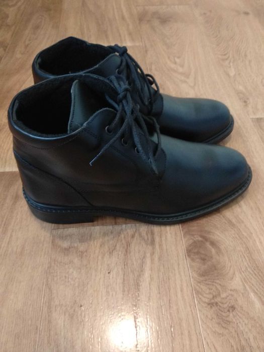 Мъжки обувки от естествена кожа