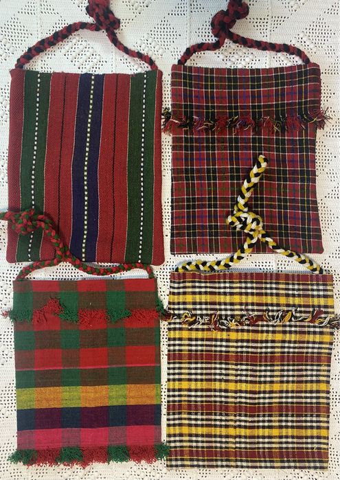 Торбички за народни носии