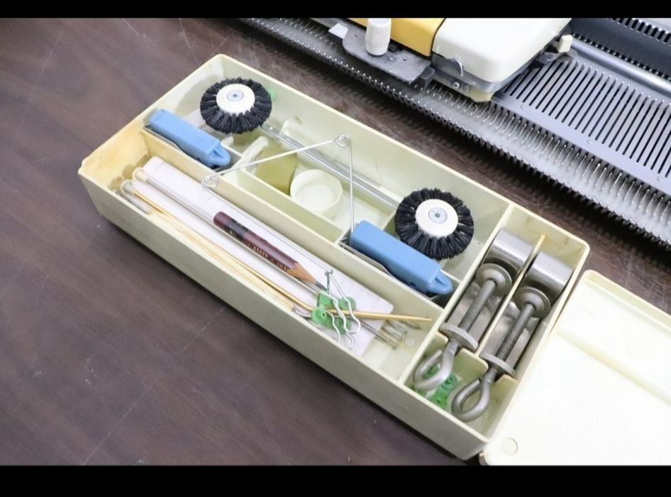 Вязальная машина Silver Reed SK 321
