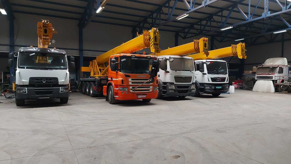 Volvo FM11  an 2019 ,7000 km , macara noua de 30 tone cu 35 metri brat