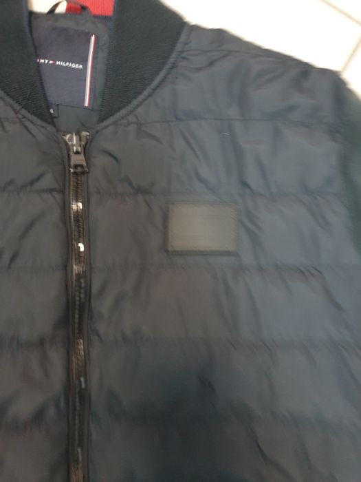 Vind Geaca Tommy Hiflingher