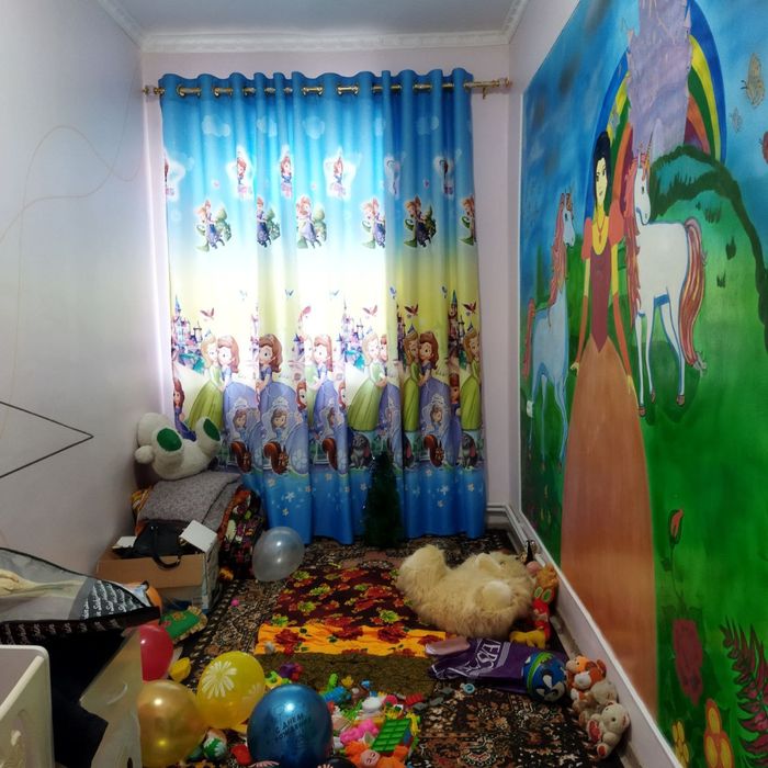 Квартира 4-комнатная  в центре города Кагана  эитный дом