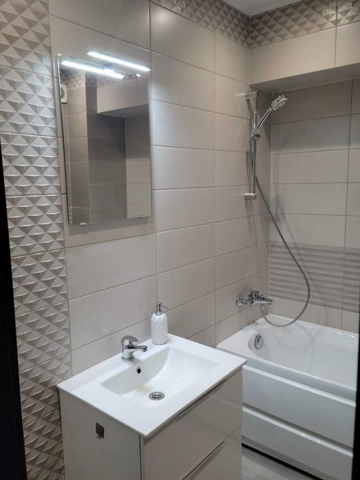 Inchiriez apartament cu 1 camera