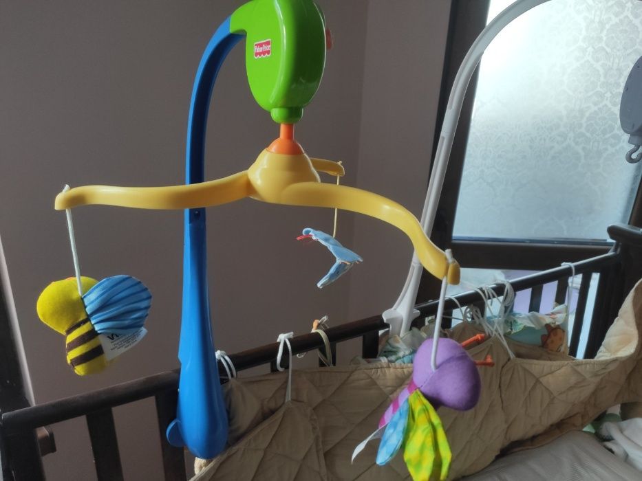 Музикална въртележка за кошара FISHER PRICE