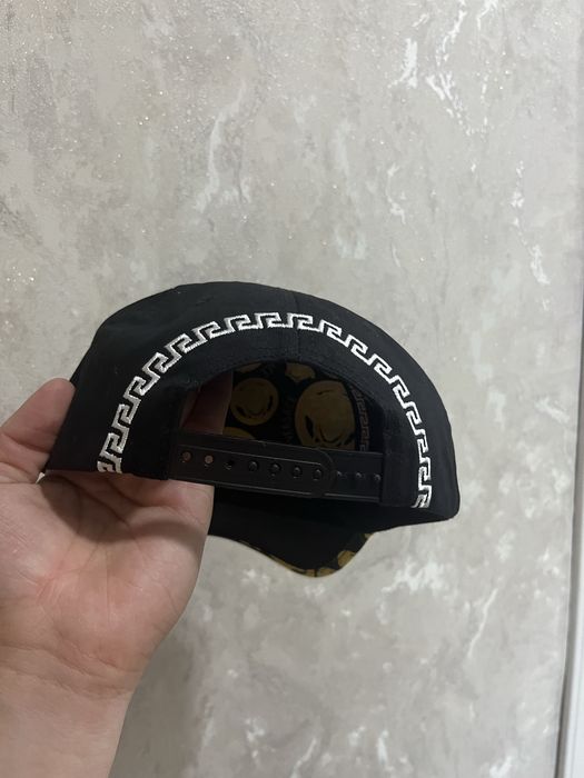 Версачи кепка новая